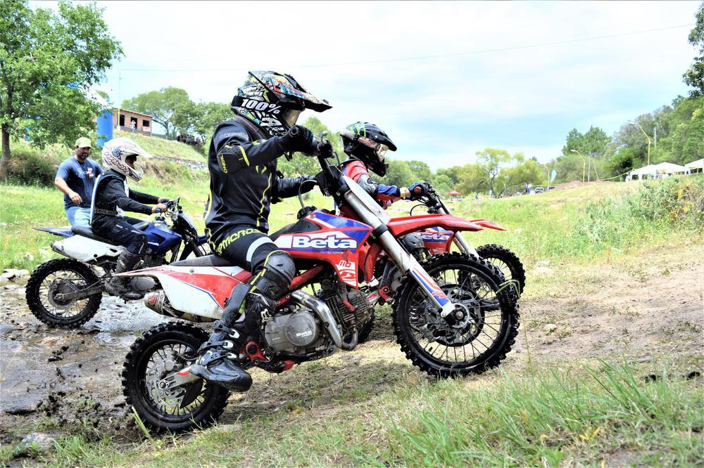 323296225_688723072735101_6824043656985499262_n