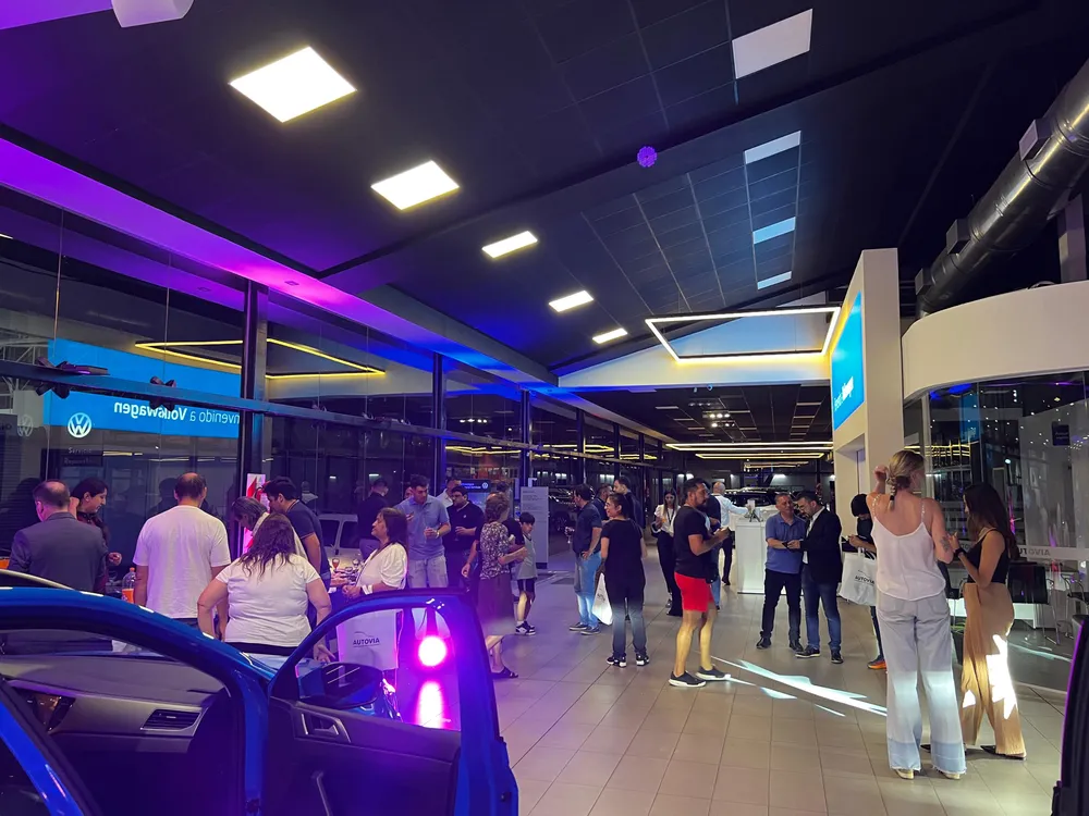 e6ac07bc-45cc-43b7-b213-6e8c1760ed6a