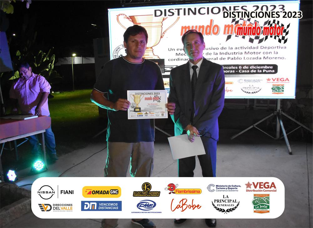 4 A Teo reynoso